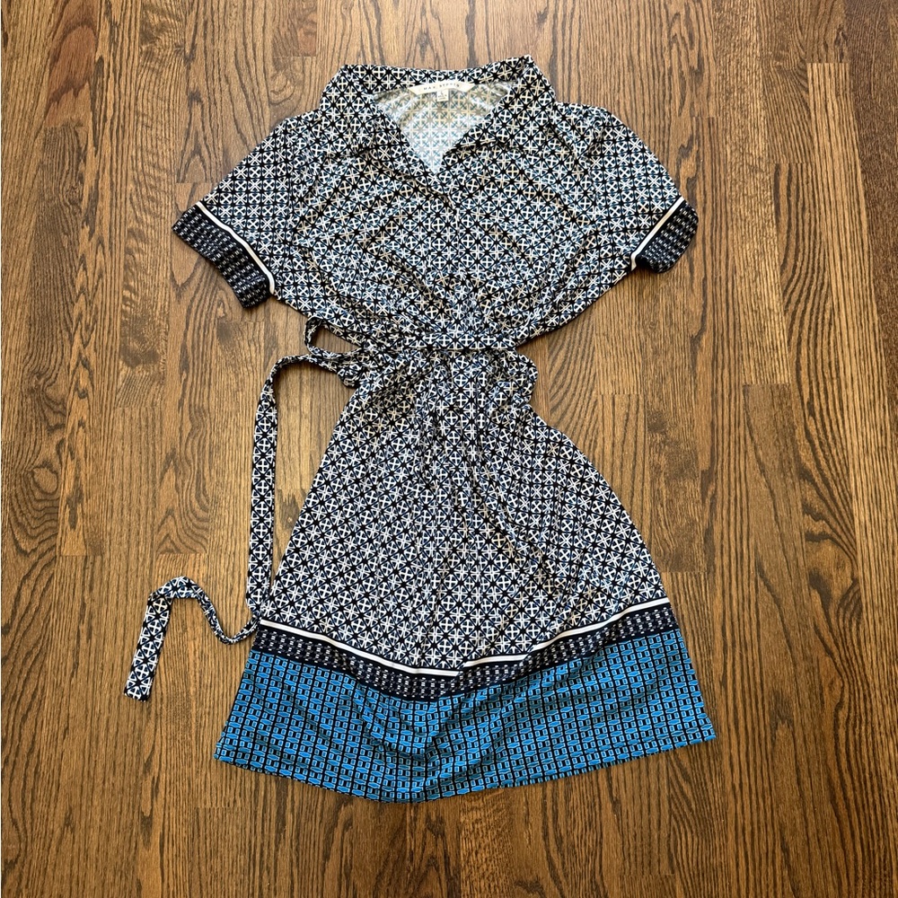 Max Studio Navy & White Printed Tie-Waist Shirt Dress with Blue Hem